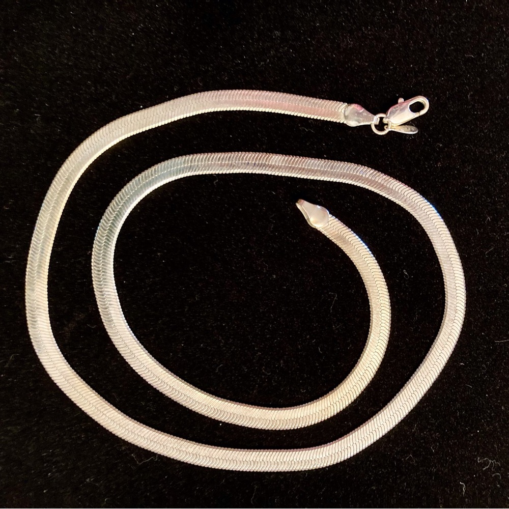 19” 925 Sterling 5mm wide herringbone necklace